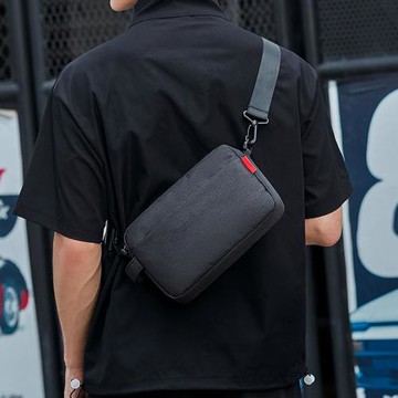 男士郵差包小型2023新款時尚機能斜挎包單肩包男夏季運動背包包女