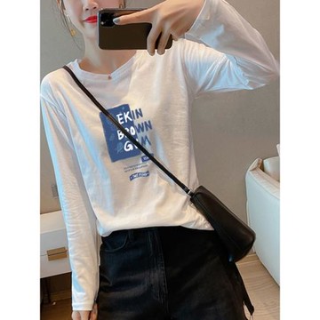 歐洲站白色正肩t恤女長袖早秋冬新款寬松圓領印花棉質內搭打底衫