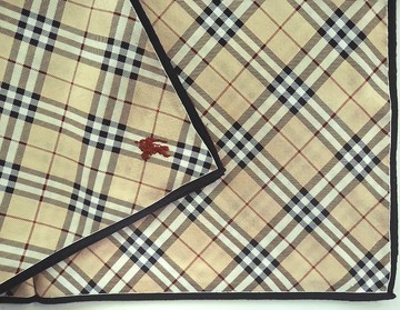 Burberry 復古手帕 棕色格紋 19.5 x 19.5 英吋