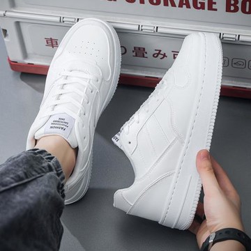 小白鞋男款春季透氣潮流百搭白鞋高級感韓版板鞋運動休閑男鞋秋季