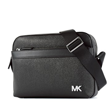 MICHAEL KORS 男款 COOPER 防刮十字紋雙拉鍊置物斜背包-黑色