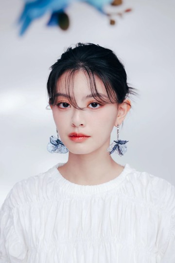 COR-DATE / 童趣花語 / 深藍色漂浮耳環