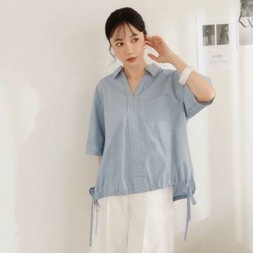 OB嚴選中大尺碼-純棉V字翻領下襬抽繩寬版上衣《AB20539》