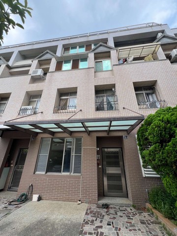 輕屋齡中科社區型別墅！｜台中市西屯區安林路