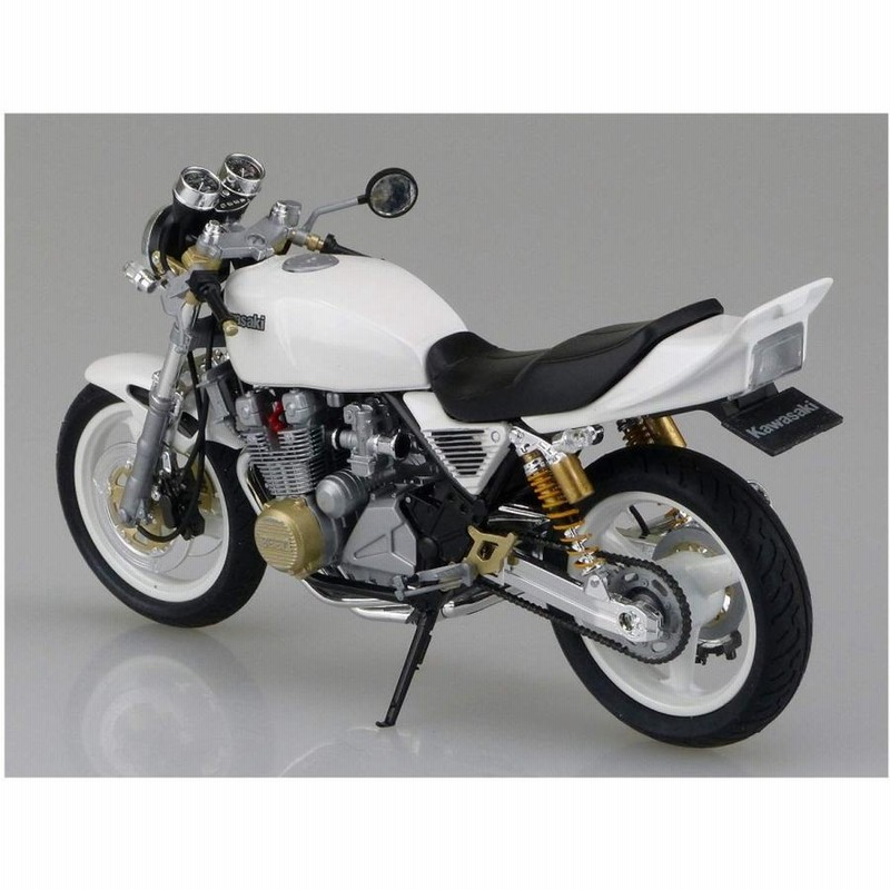 青島文化教材社 1/12 バイクシリーズ No.16 カワサキ ゼファーχ