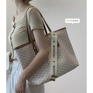 百搭大容量包包女夏2024新款潮時尚印花托特包小眾手提單肩通勤包