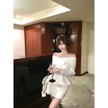 實拍 少女大交叉掐腰毛呢外套女+半身裙兩件套 一字領上衣女 大衣外套 包臀裙 白色外套 短版外套 名媛女裝 白色套裝女