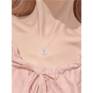 蝴蝶結花環項鏈女輕奢小眾設計感高級2024新款爆款鎖骨鏈生日禮物