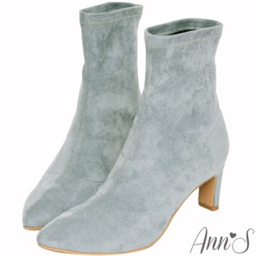 Ann’S慾望巴黎-防水絨布貼腿直跟襪靴6cm-灰藍