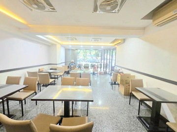 左營三鐵共造大面寬7.6米G3樓店有平車｜高雄市左營區文學路