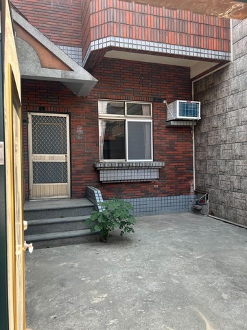 仁武區八卦寮近滯洪池25.8地坪美透天｜高雄市仁武區五和路