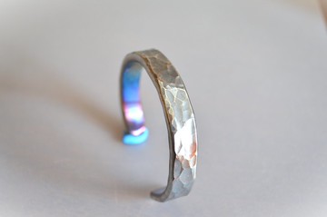 Titanium bangle・純鈦手鐲・Silver Eight・橢圓形款式