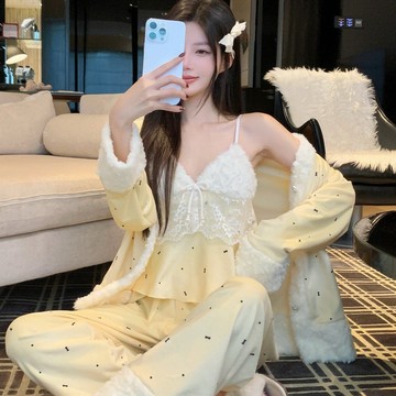 VIVILIAN俏皮黃色結海島絨三件式公主睡衣