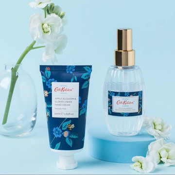 [平輸版] Cath Kidston 蘋果花與接骨木身體香氛禮盒組  香氛噴霧100ML+護手霜50ML  Gift Set  BODY MIST & HAND CREAM SET 夏日香氛清新必備