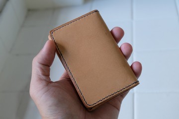 手縫皮革名片夾/卡片夾 義大利植鞣馬皮