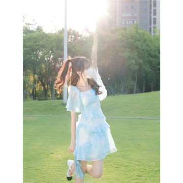 花崎鹿原創荷葉邊不規則短裙