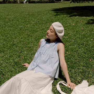 QUEENSHOP_ S 女裝 抓皺排釦傘擺背心上衣 三色售 現+預 【01099055】