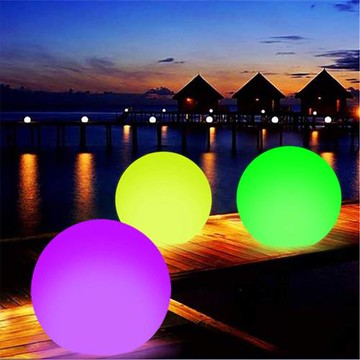現貨 PVC發光球沙灘球 LED遙控閃光沙灘充氣球兒童水上燈球可充氣