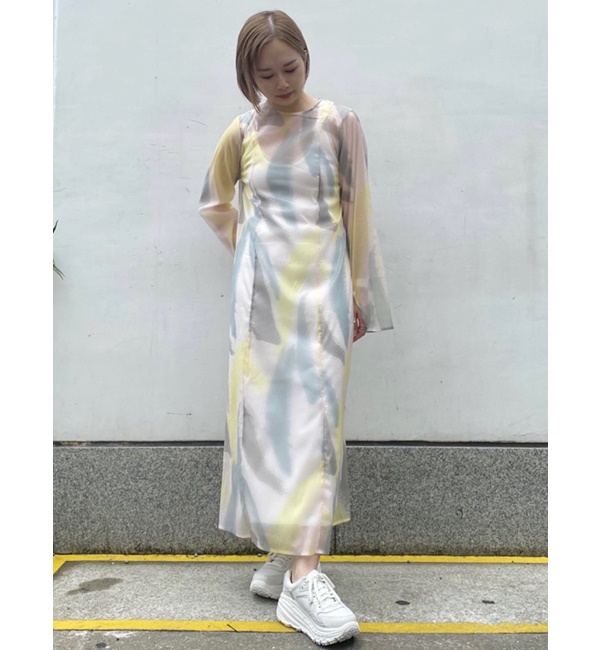 emmi atelierシースルーオリジナルプリント柄ワンピース