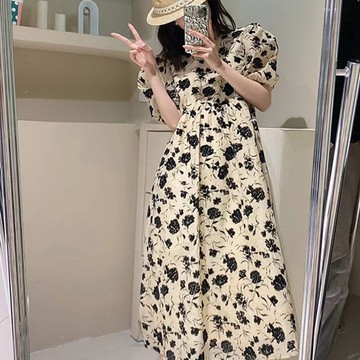 高級設計感小眾泡泡袖2022春夏新款溫柔碎花連衣裙女法式氣質復古