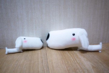 Bucute 擦拭手機螢幕┃ 喇長狗手機吊飾┃附耳機塞┃生日禮物