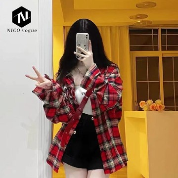 【Nico】 美式復古紅色刺繡格子襯衫潮牌長袖上衣hiphop高街秋季襯衣外套