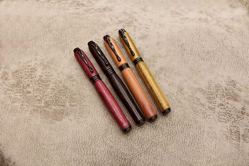 原木手工木製筆 鋼筆款 木質 木製 客製化 選轉蓋頭