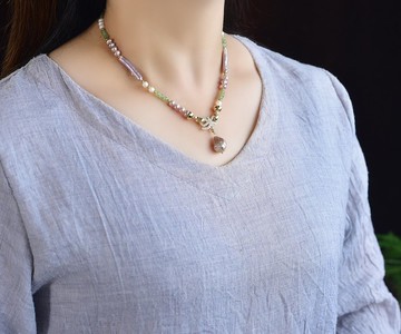 和田玉鎖骨鏈吊墜 寓意吉祥如意 雕工精緻 上身簡單大方