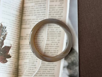 瑪瑙手鐲(大方鐲)