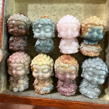 阿拉善大日如來 阿拉善彩玉瑪瑙佛 福馨珠寶