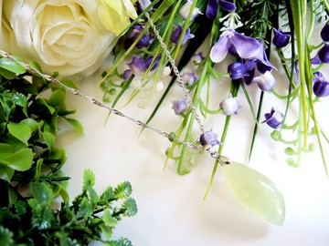 《Fresh 新鮮》清新典雅葡萄石項鍊墜-浪漫葉形