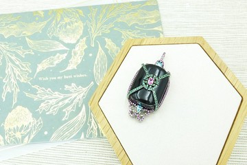 黑碧璽典雅墜飾