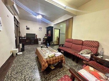 推薦‼️唭哩岸好停車一樓｜台北市北投區立農街一段