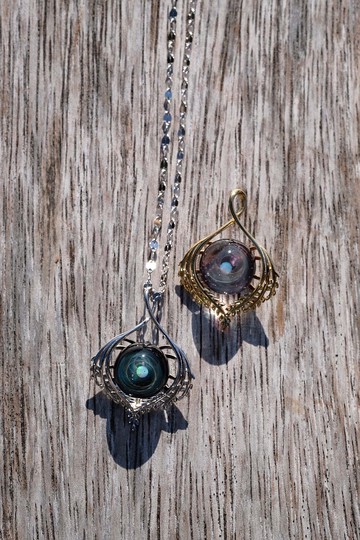 Feather Galaxy 羽之宇宙琉璃吊墜