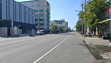 小港臨海工業區大地坪/三相電/RC廠辦｜高雄市小港區東林路