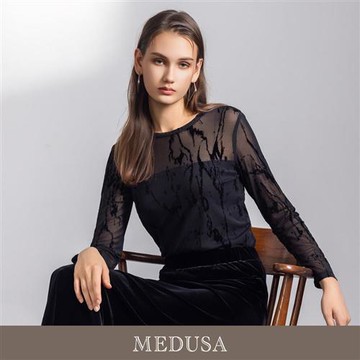 現貨【MEDUSA 曼度莎】透紗植絨質感上衣（M-2L）｜女休閒上衣 女內搭上衣 微透膚 氣質款