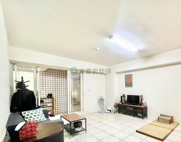 南屯惠文學區正黎明商圈平車戶稀有釋出｜台中市南屯區黎明東街