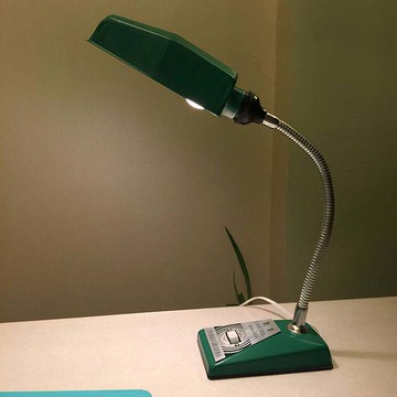 老式款工廠燈懷舊電影電視道具裝飾燈工業綠色仿古老鐘表民國台燈 雙11全館免運