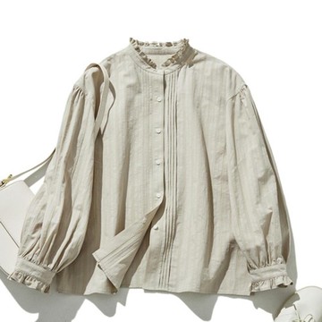 增添穿搭變化，散發氣質的棉麻緹花長袖襯衫 燕麥奶色 24A05-2