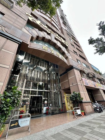 R7獅甲站-民權國小全新裝潢4房平車景觀宅｜高雄市前鎮區民權二路