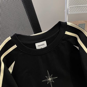 CHENUVM酒紅色三條杠重磅印花短袖T恤夏季新款寬松半袖情侶裝