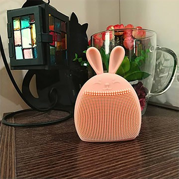 創意設計讓生活更美好☆多功能矽膠洗臉刷美容刷去角質清洗毛孔洗面潔面刷卸妝按摩刷-軟萌兔子(鮭魚粉)