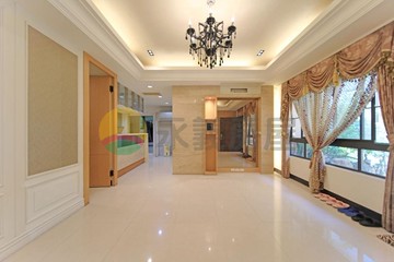 NI推薦★美術館雙車河畔5房霸氣庭園別墅｜高雄市鼓山區華安街