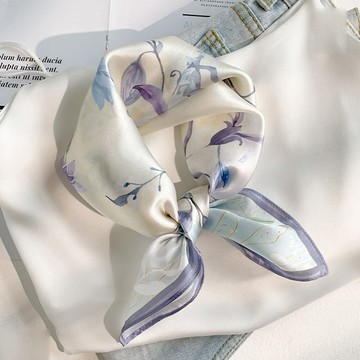 ATTERLIC 100% 真絲 紫色丁香 絲巾 禮盒組 14676 + 購物袋  53 x 53 cm  淡紫色禮品套裝