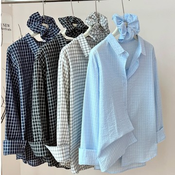 美木子｜長袖襯衫｜韓系復古格子襯衫贈髮圈【T10561】格子長袖襯衫 棉麻襯衫 防曬襯衫 翻領  格紋 經典黑白格