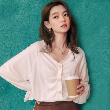 秋季慵懶白色襯衫女設計感小眾百搭洋氣小清新上衣V領氣質襯衣
