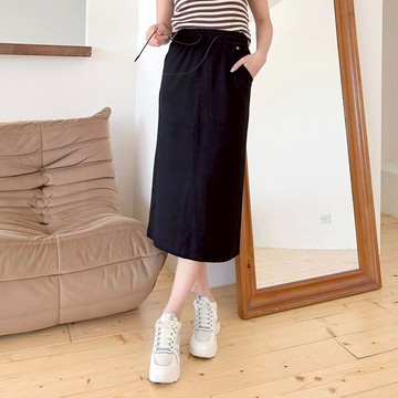 HONOR俐落休閒釦飾鬆緊抽繩修身長裙-黑