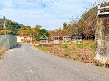 光復新村文創園區旁.地勢平坦無陡坡.-高聖富｜台中市霧峰區萊園段