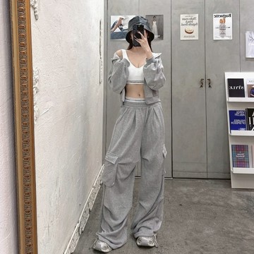 獨家*4色♥️預【JinG】套裝*短版連帽外套+工裝彎刀寬褲♥️休閒穿搭 寬褲 長褲 彎刀褲 高腰褲 外套 短版上衣