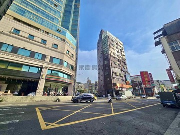 台南火車站商業區，採光通風極佳，景觀商辦+車位｜台南市北區成功路